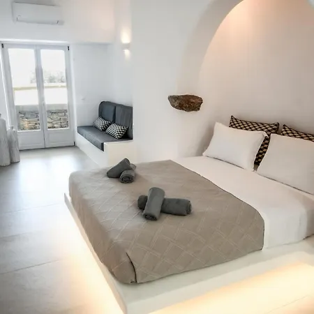 Super Paradise Pebbles * Mykonos Town
